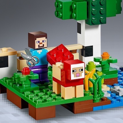 LEGO® Die Schaffarm 21153